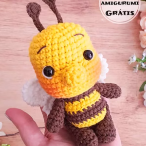 Esta Receita de Abelha Amigurumi Grátis Vai Derreter Seu Coração